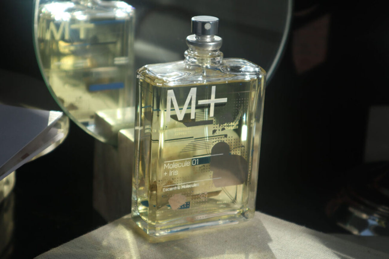 This Year’s Hottest Gender-Neutral Fragrances: 5 Luxe Scents That Smell Rich on Everyone